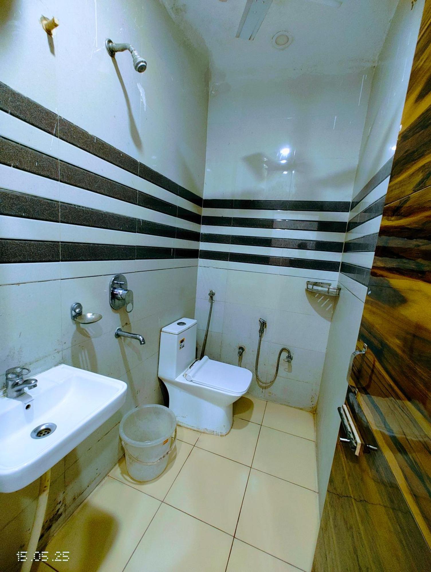 Hotel Yolo- Chandīgarh 외부 사진