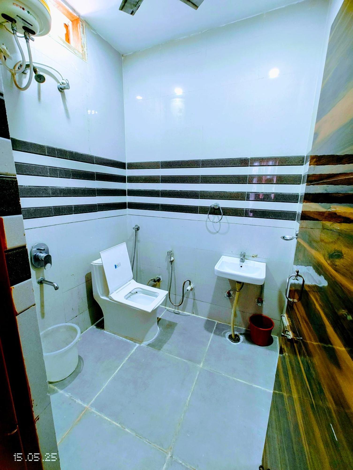 Hotel Yolo- Chandīgarh 외부 사진