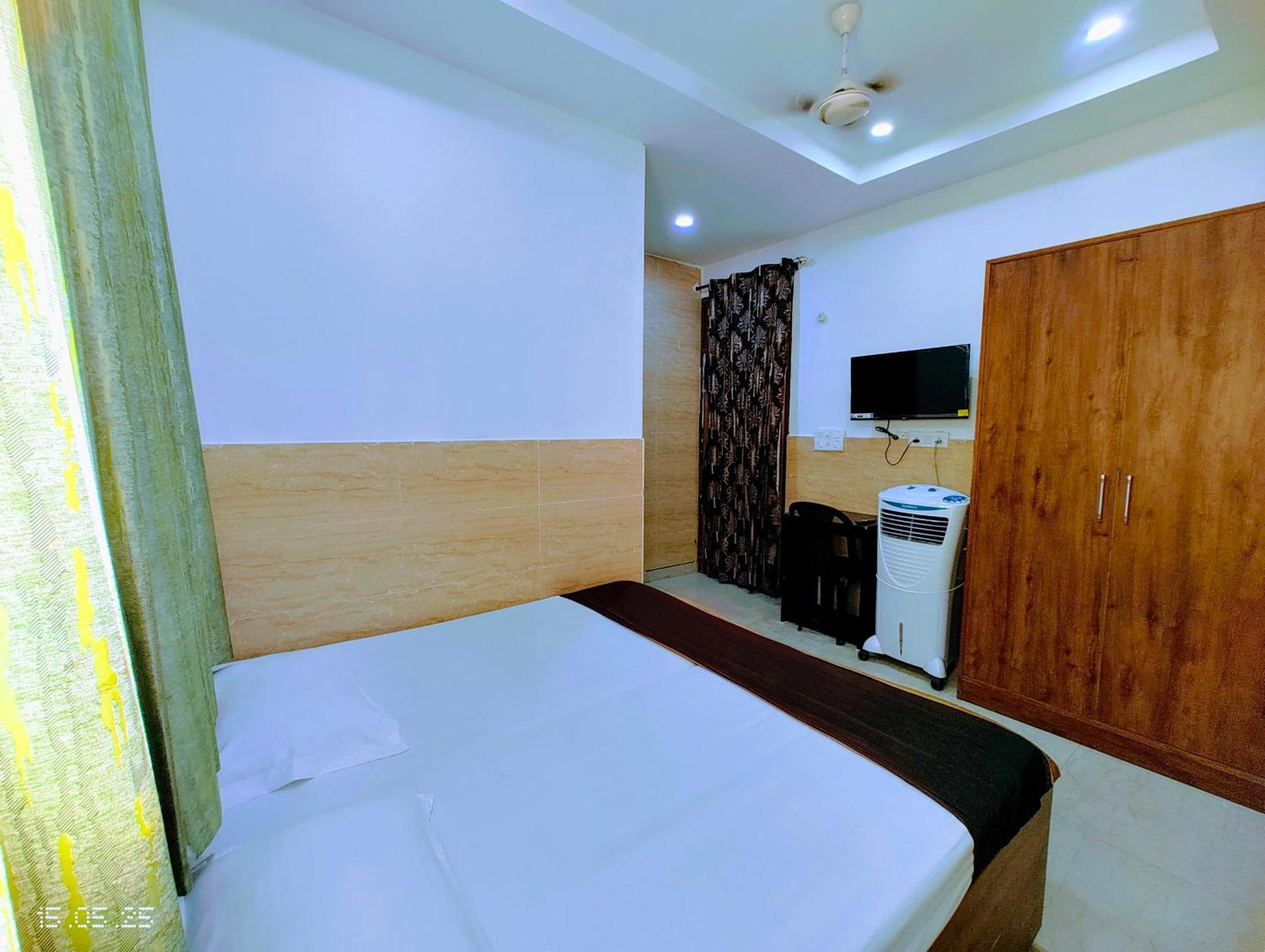 Hotel Yolo- Chandīgarh 외부 사진