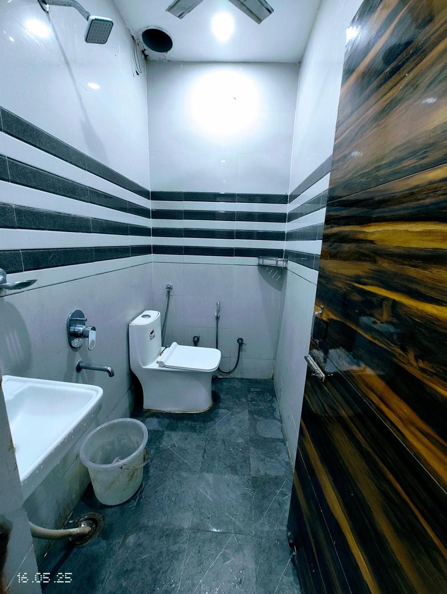 Hotel Yolo- Chandīgarh 외부 사진